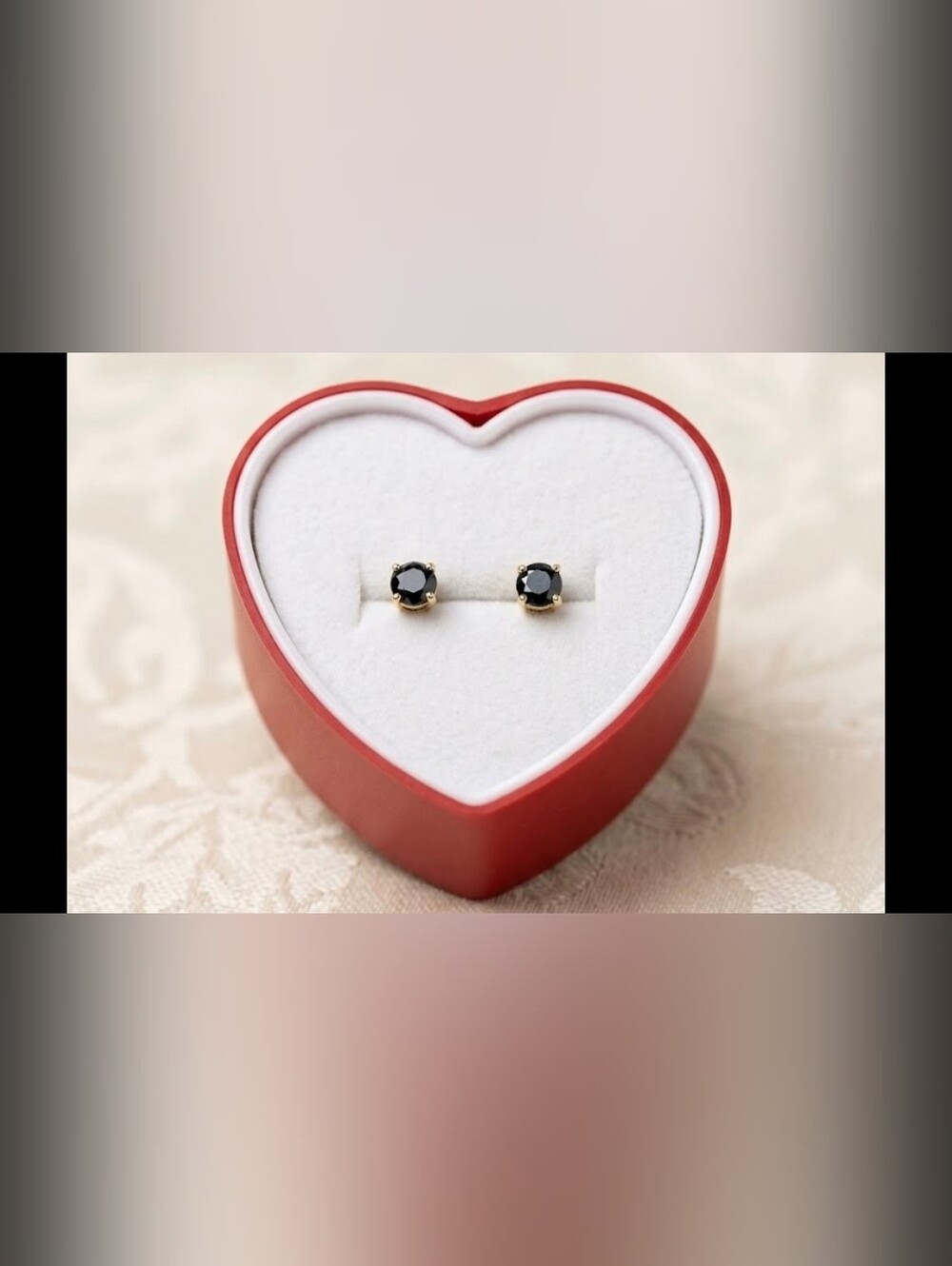 14K Gold Blue Saphire Stud Earrings